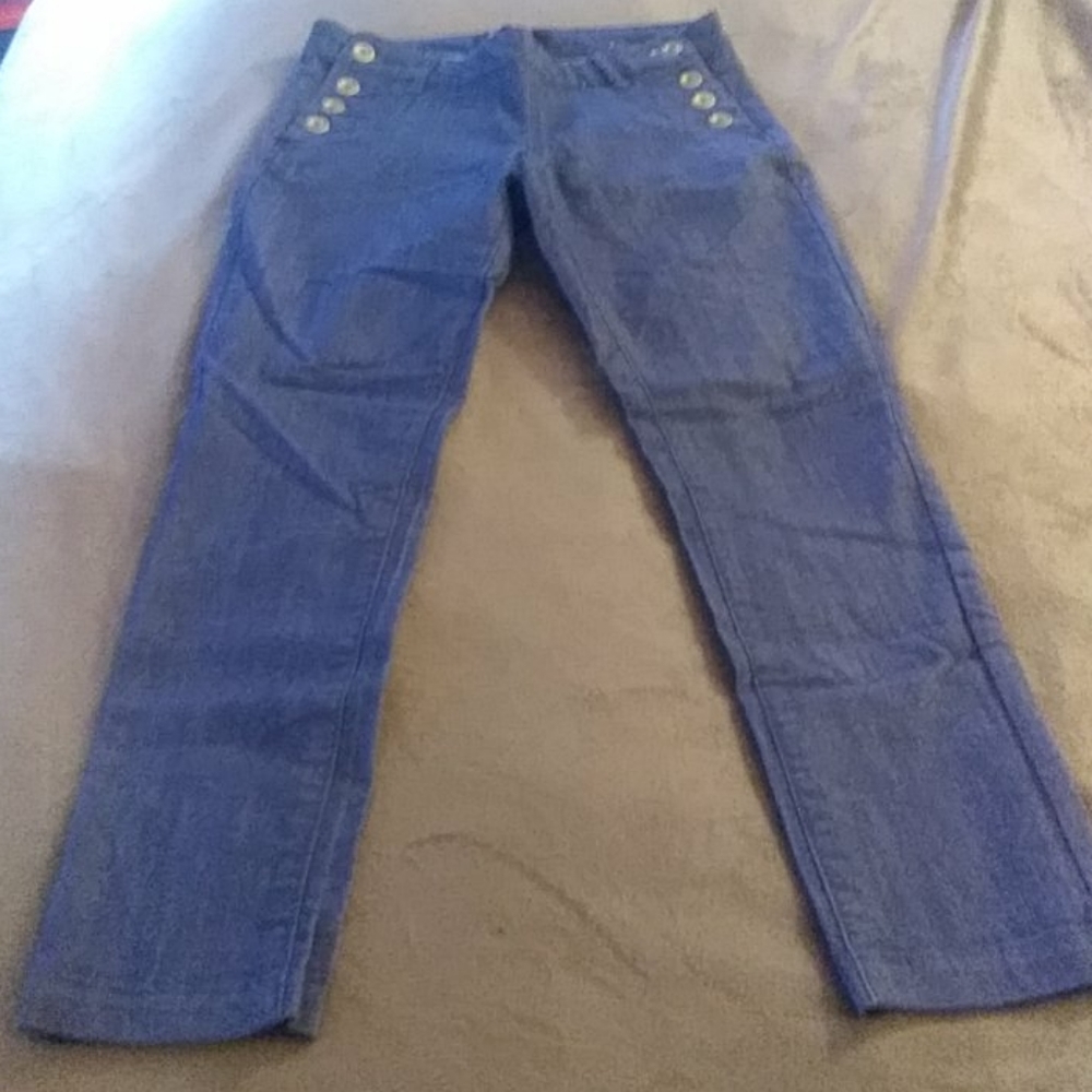 Forever 21 Premium Denim ladies button jeans